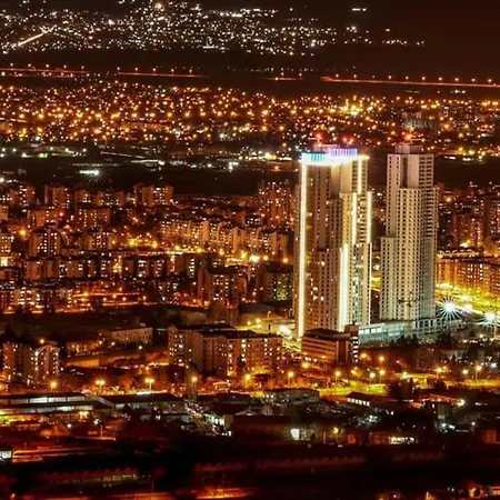 דירה D&s Sky Apartments- 33rd Floor סקופיה